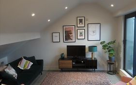 The Loft, The Quadrant, York - Location, Views And Luxury With A Parking Space